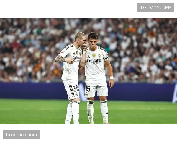 居莱尔与贝林厄姆的定位差异如何影响他们在皇马的发展路径？